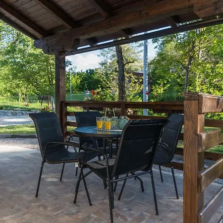 Holiday Home, Apartman Obajdin Slunj Buitenkant foto