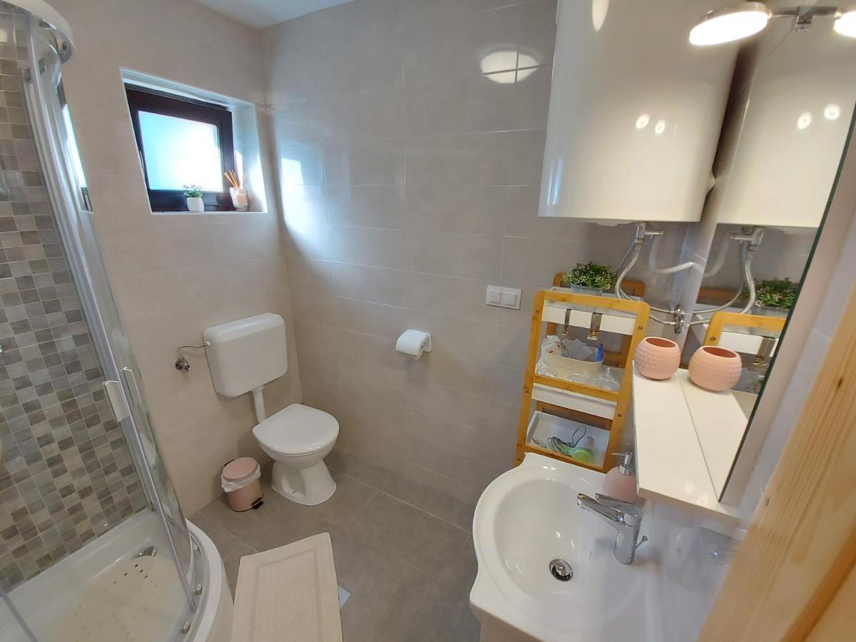 Home, Obajdin Slunj