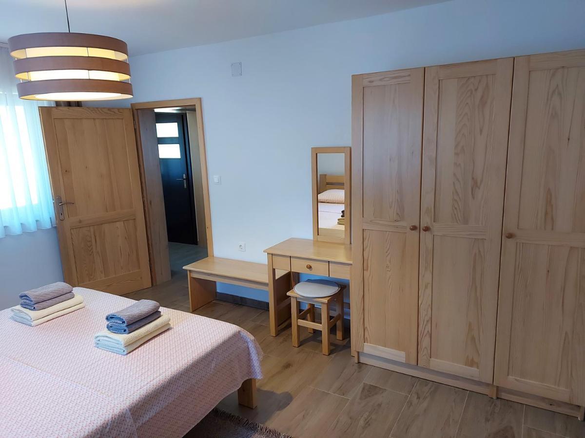 Home, Obajdin Apartment
