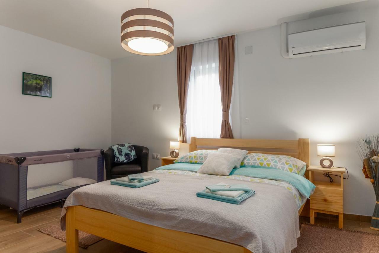 Home, Obajdin Slunj