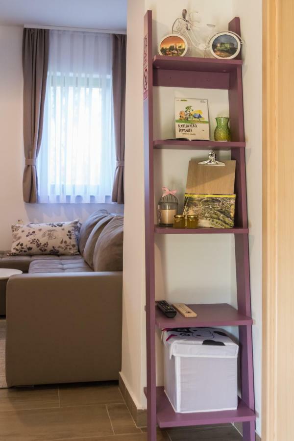 Home, Obajdin Slunj