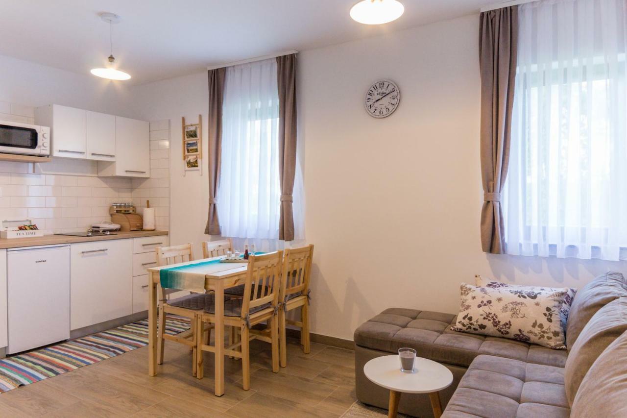 Home, Obajdin Apartment *